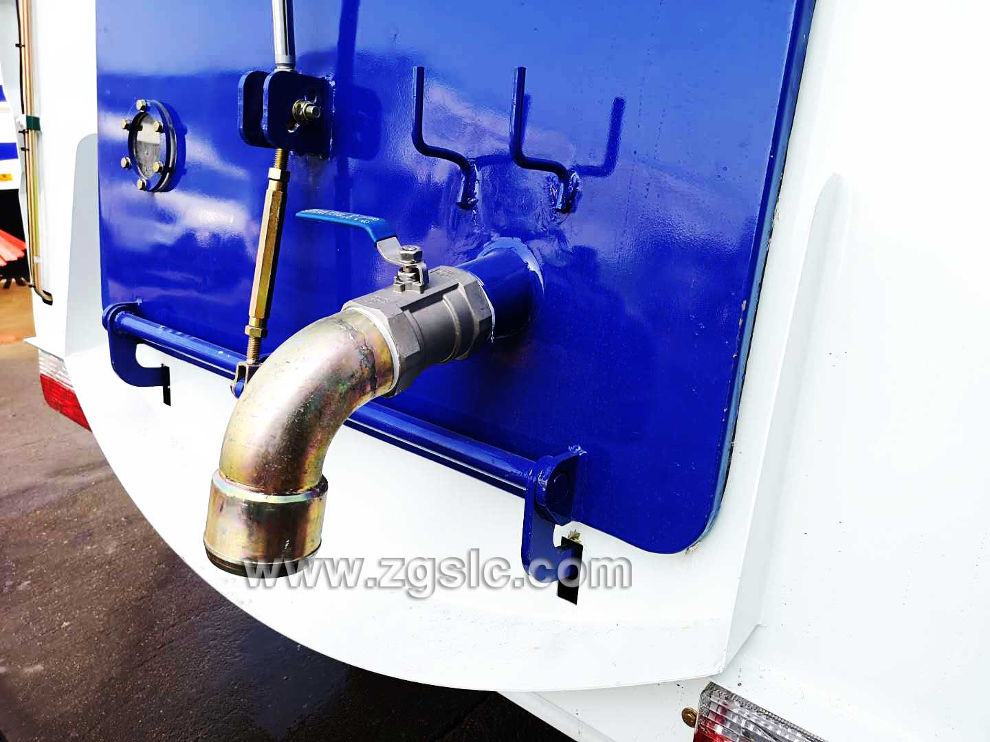 湖北程力東風(fēng)大多利卡洗掃車(國(guó)五)