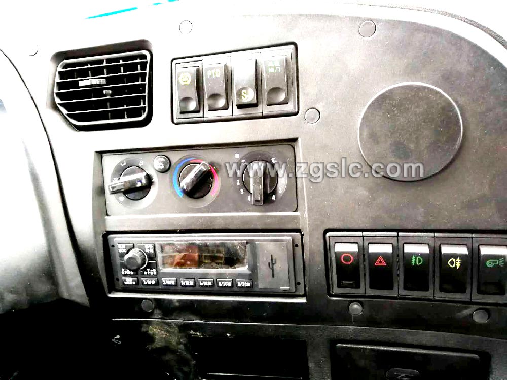 程力12方老款東風(fēng)145灑水車黃牌(國五)