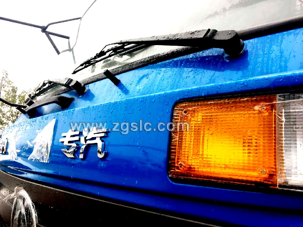 程力12方老款東風(fēng)145灑水車黃牌(國五)