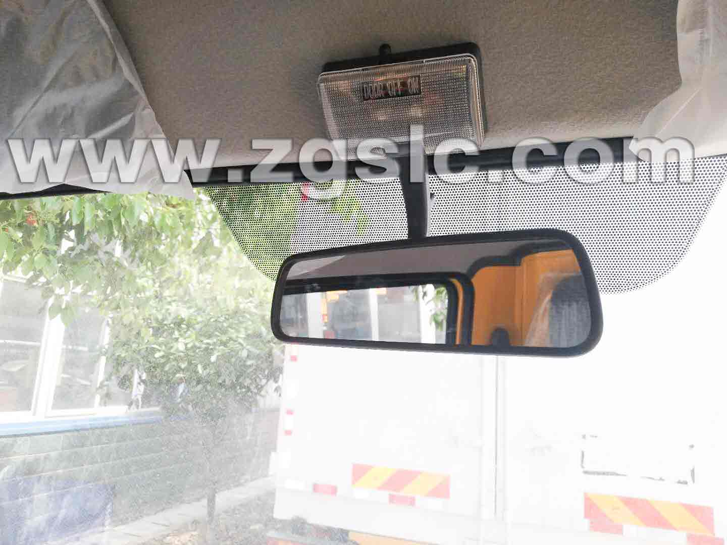 東風(fēng)大多利卡瀝青灑布車(國(guó)五)