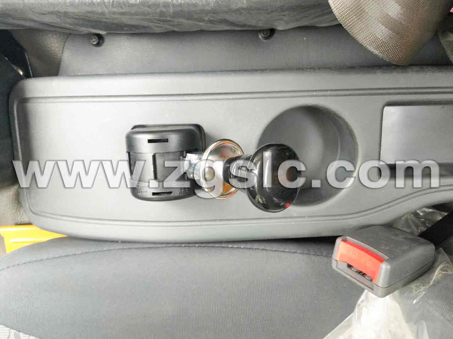 東風(fēng)大多利卡瀝青灑布車(國(guó)五)