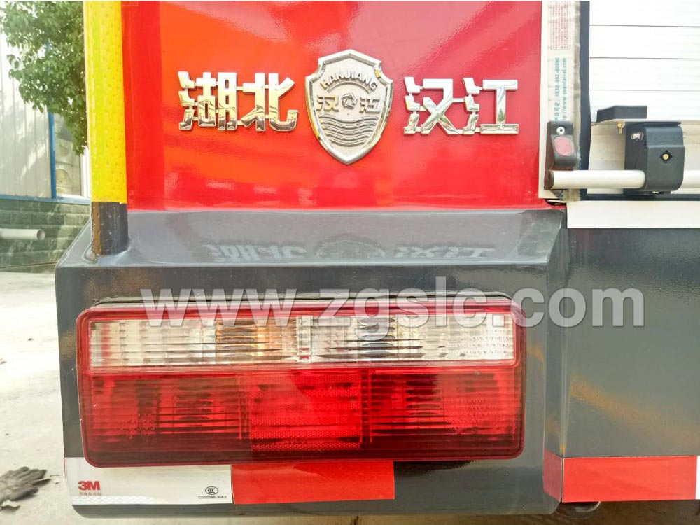 東風(fēng)小多利卡水罐消防車(chē)(國(guó)五)