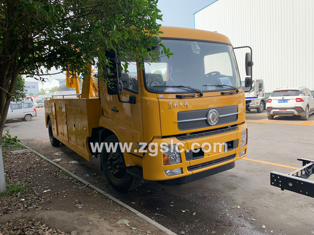 東風天錦聯(lián)體一拖一清障車_東風天錦聯(lián)體一拖一清障車哪里質量好