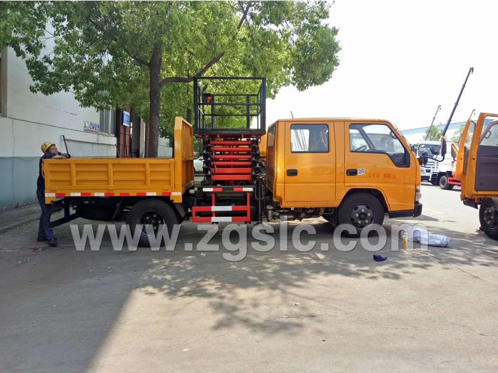 江鈴10米高空作業(yè)升降平臺車(國五)的價格
