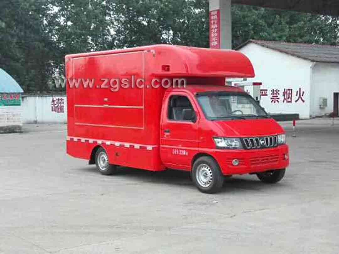 凱馬移動(dòng)售貨車(chē)