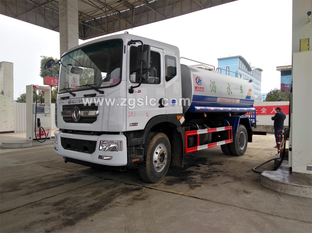 灑水車(chē)多少錢(qián)一輛