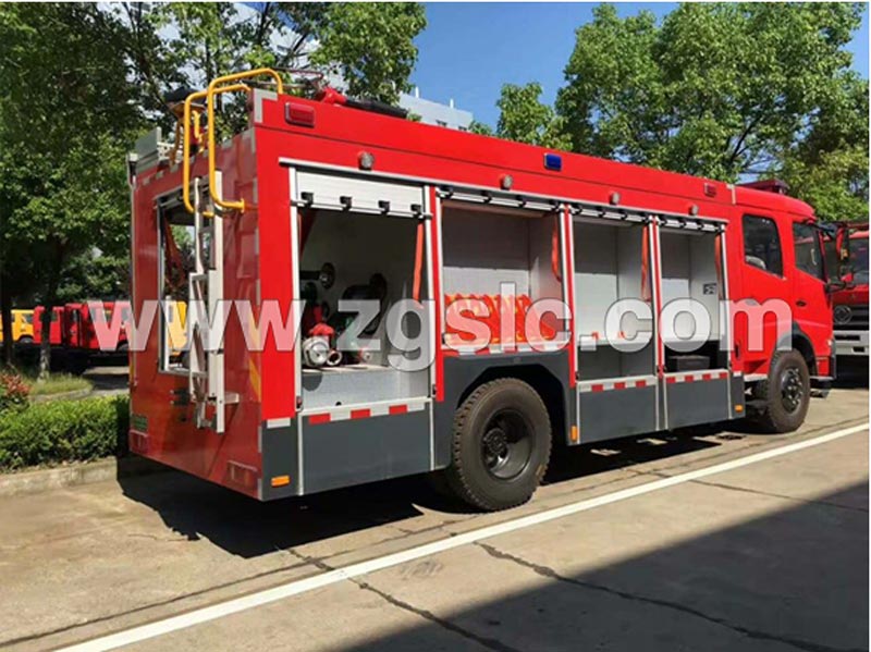 東風(fēng)天錦7噸水罐消防車(chē)-廠(chǎng)家直銷(xiāo)