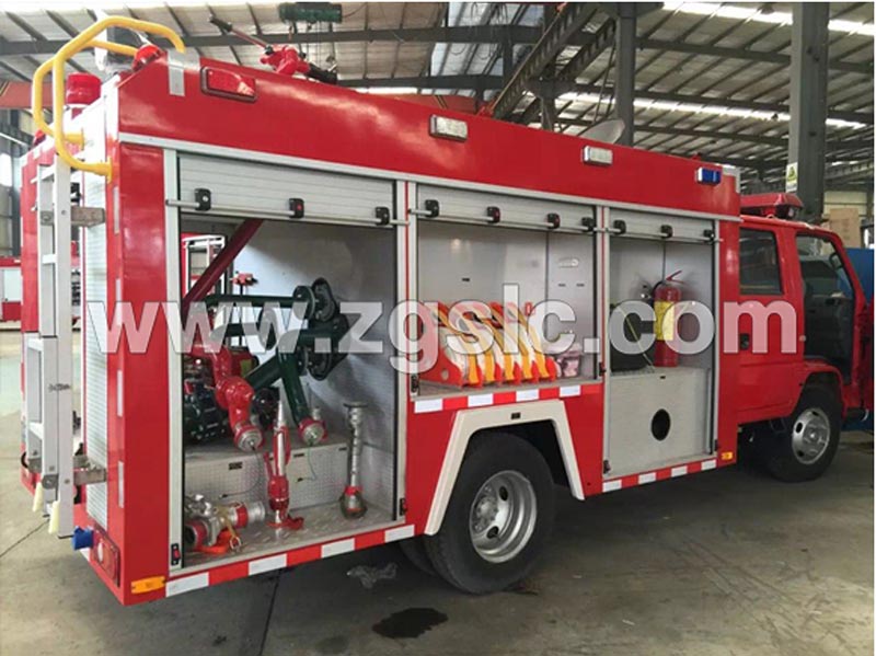 東風(fēng)天錦7噸水罐消防車(chē)-性?xún)r(jià)比高