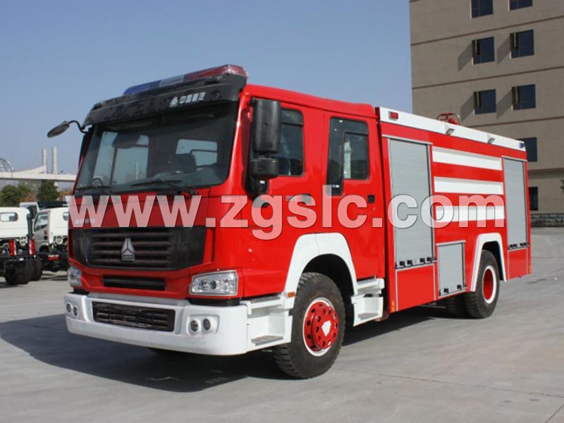程力集團(tuán)豪沃干粉消防車(chē)(國(guó)五)