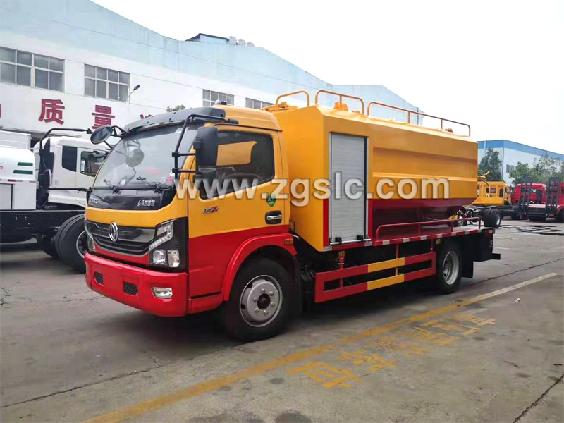 （國(guó)六）東風(fēng)大多利卡清洗吸污車