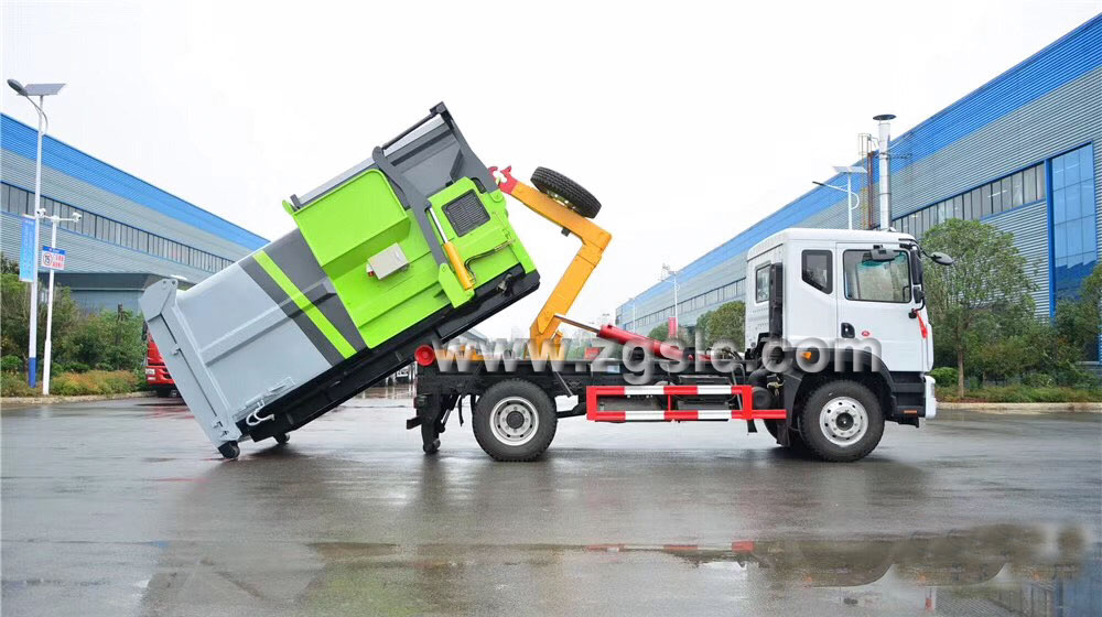 程力專(zhuān)用汽車(chē)股份有限公司東風(fēng)D9勾臂垃圾車(chē)廠家